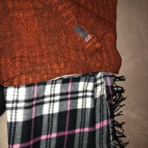 Accessories - 1 hr sale🚨Scarf Bundle Accessories - 1 hr sale🚨Scarf Bundle